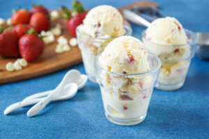 White Chocolate Strawberry Ice Cream in three glasses.