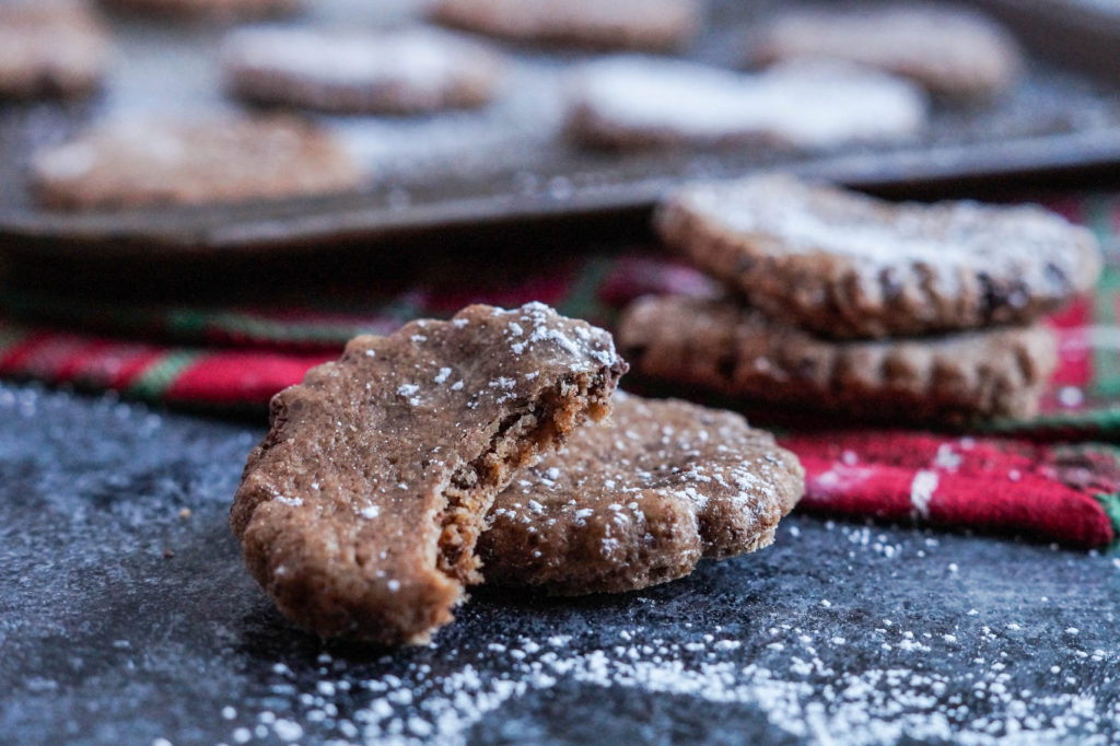 #IntnlCookies: Basler Brunsli (Swiss Chocolate Almond Cookies) - Tara&amp;#39;s ...