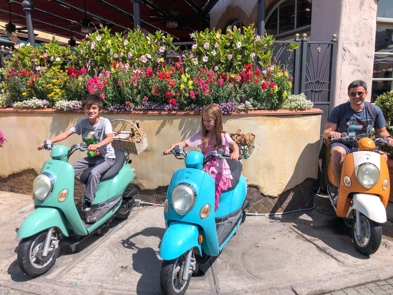 Unicorn Cupcakes and Universal Studios Hollywood Tara's Multicultural