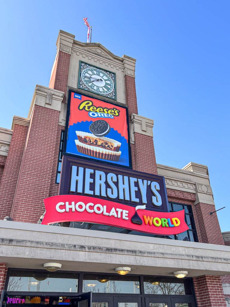 Entrance to Hershey's Chocolate World with an advertisement for Reese's Oreo.